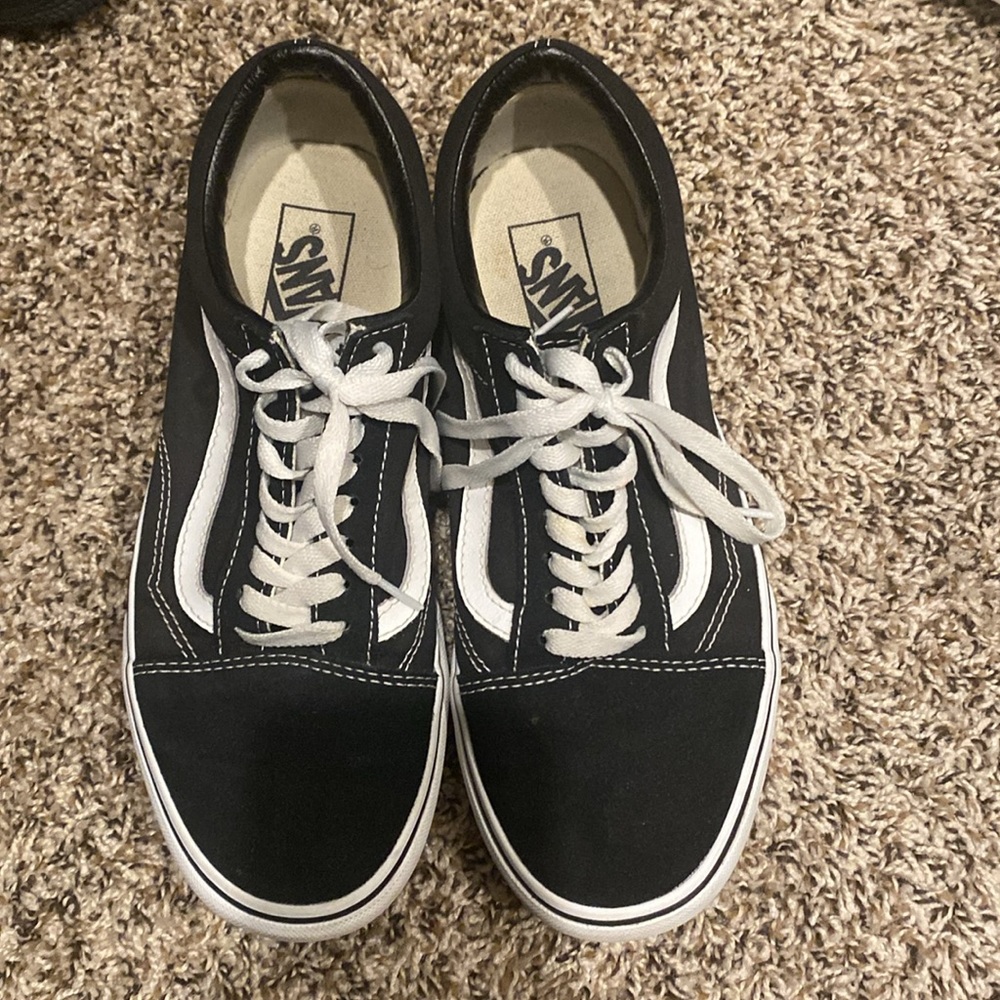 EXCELLENT CONDITION VANS - Picture 5 of 6